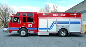 SOLD SOLD 2002 SPARTAN/SAULSBURY HEAVY DUTY NON WALK-IN RESCUE WITH TOOLS